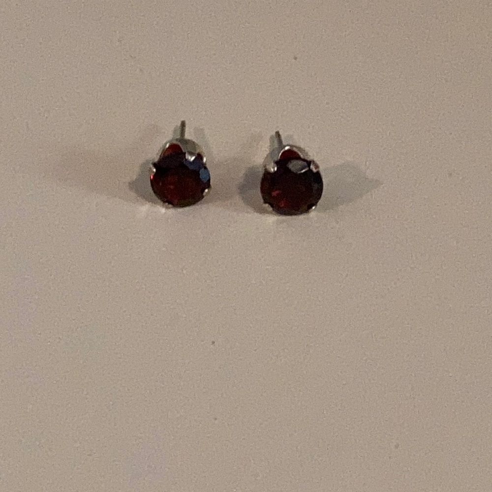 2.00 ct round genuine red garnet sterling silver